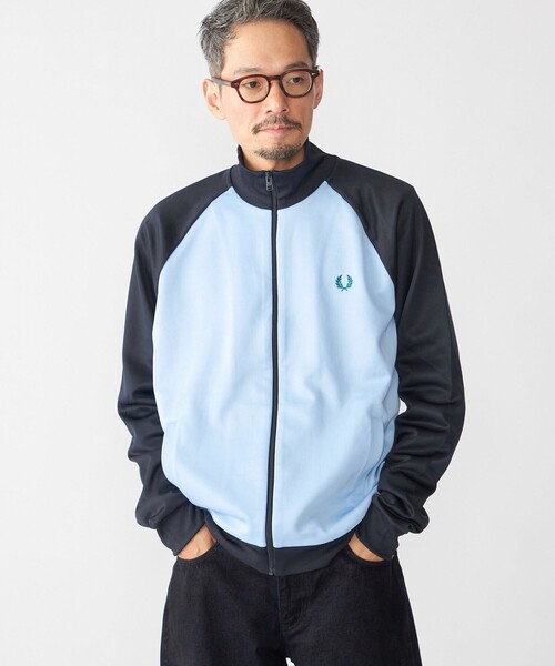 FRED PERRY（フレッドペリー）の「FRED PERRY: コントラスト スリーブ トラック ジャケット（ジャージ・メンズ・ライトブルー/レッド・MEDIUM/LARGE/X-LARGE）」の8枚目の写真
