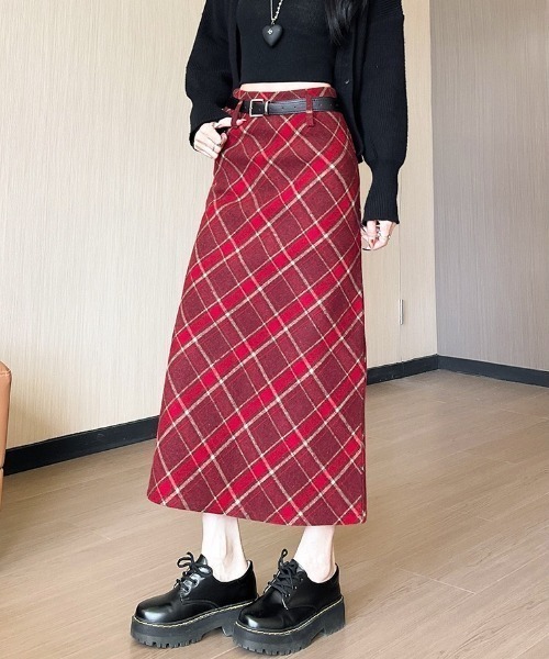 gossip!ロサンゼルス(ゴシップロサンゼルス)の「ウールライク チェック ヴィンテージ 厚手タイトロングスカート【ベルト付】(秋冬の定番アスカート)(スカート・レディース・レッド/ベージュ/ブルー・M/L)」の1枚目の写真