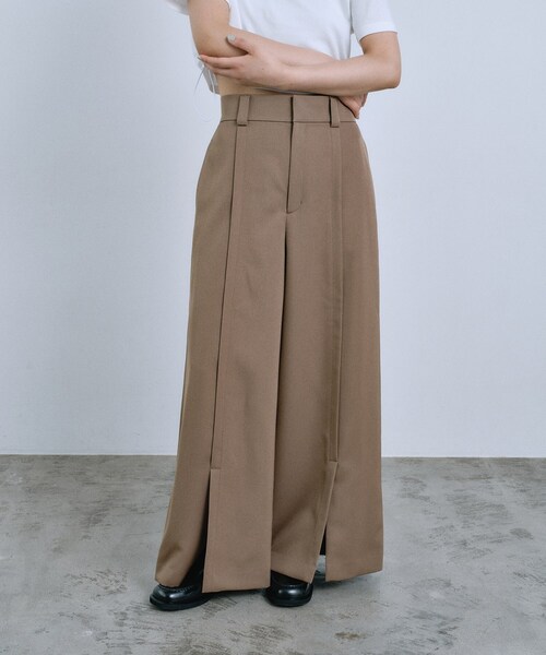 CODE A(コードエー)の「center slit wide pants(その他パンツ・レディース・ブラウン系その他/ブラック・38/35/36/34)」の1枚目の写真