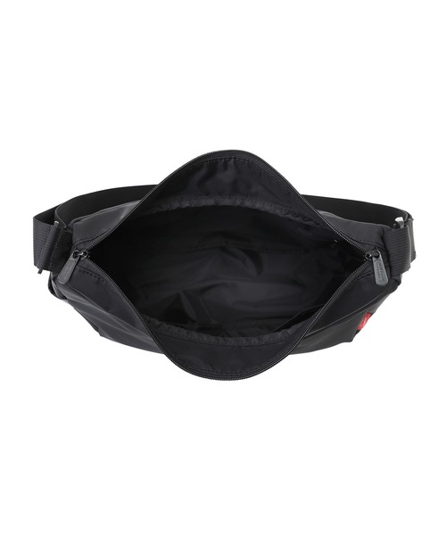 Manhattan Portage(マンハッタンポーテージ)の「MURRAY HILL SHOULDER BAG FLIGHT NYLON BACKING(ショルダーバッグ・メンズ・ブラック・MEDIUM)」の10枚目の写真