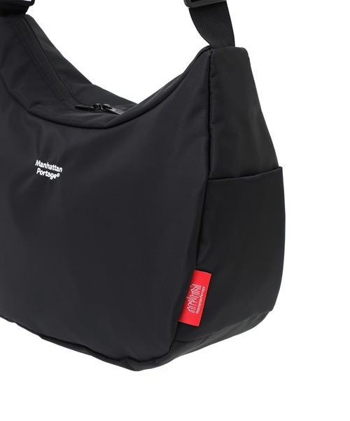 Manhattan Portage(マンハッタンポーテージ)の「MURRAY HILL SHOULDER BAG FLIGHT NYLON BACKING(ショルダーバッグ・メンズ・ブラック・MEDIUM)」の11枚目の写真