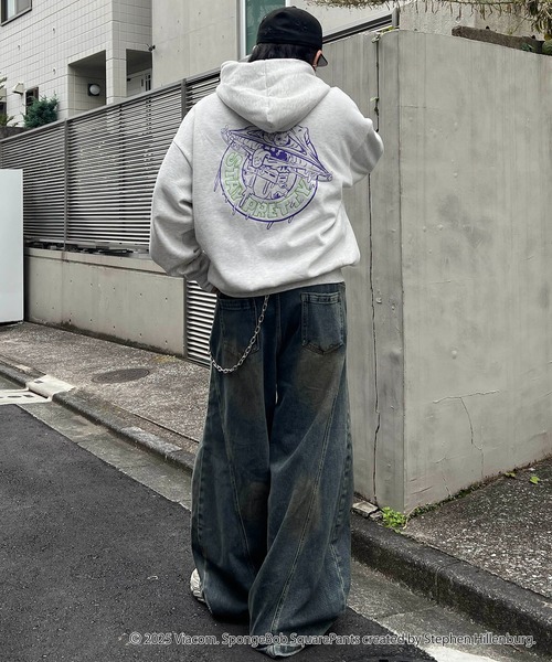 ILL'S(イルズ)の「スポンジボブ バックプリント 刺繍 プルパーカー メンズ レディース ユニセックス(パーカー・メンズ・ブラック/グレー系その他/ブラック系その他/アッシュグレー・M/L)」の17枚目の写真