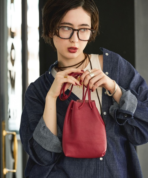 ジストーリー　ブラックレザー ハンドバッグ The Chancery - High Shine Small Flapover Satchel Black - 113037