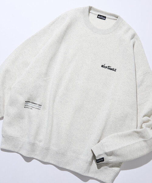 FREAK'S STORE（フリークスストア）の「限定展開 WILD THINGS×FREAK'S STORE/ワイルドシングス 別注 ビッグシルエット マルチプリントデザイン クルーネックスウェット（スウェット・メンズ・グレイッシュベージュ/ブラック/アッシュグレー/スミクロ・SMALL/MEDIUM/LARGE）」の6枚目の写真