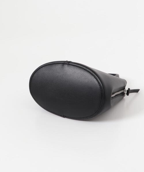 SENSE OF PLACE by URBAN RESEARCH（センスオブプレイスバイアーバンリサーチ）の「スタッズショルダーバッグ（ショルダーバッグ・レディース・レッド/アイボリー/ブラック・ONE）」の13枚目の写真