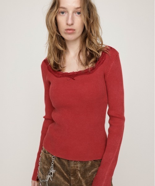SLY(スライ)の「LACE DOCKING TOPS レースドッキング トップス 秋服 冬服(Tシャツ/カットソー・レディース・カーキ/ライトブラック/レッド・FREE)」の3枚目の写真