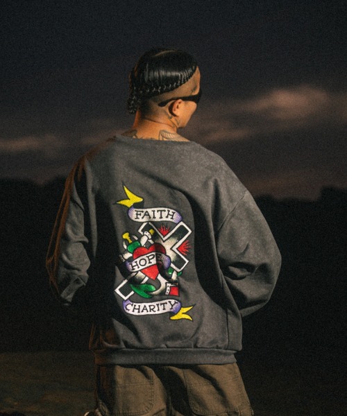 FR(13)NDS(フレンズ)の「FR(13)NDS × Ed Hardy/フレンズ × エド・ハーディ/コラボスウェット(スウェット・メンズ・ブラウン/グレー・M/L)」の5枚目の写真