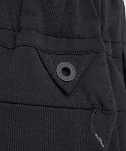 WHITE MOUNTAINEERING(ホワイトマウンテニアリング)の「【White Mountaineering / ホワイトマウンテニアリング】別注BLK SUPER LIGHT SWEAT PANTS(スウェットパンツ・メンズ・ブラック・2/1/0/3)」の2枚目の写真