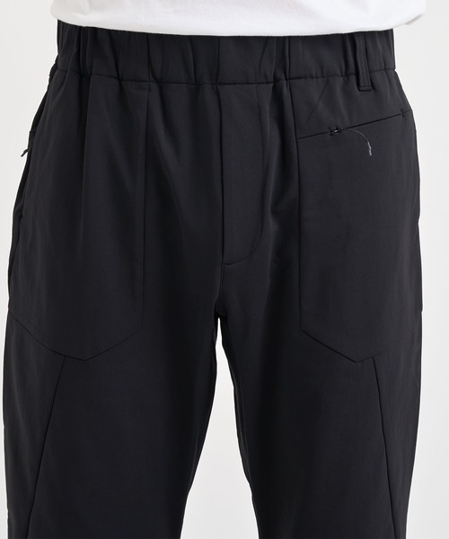 WHITE MOUNTAINEERING(ホワイトマウンテニアリング)の「【White Mountaineering / ホワイトマウンテニアリング】別注BLK SUPER LIGHT SWEAT PANTS(スウェットパンツ・メンズ・ブラック・2/1/0/3)」の7枚目の写真