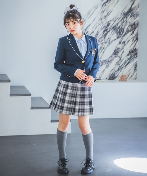 repipi armario（レピピ アルマリオ）の「【卒服2026】ベーシックジャケット（ノーカラージャケット・キッズ・ネイビー/グレー・MEDIUM/LARGE）」の13枚目の写真