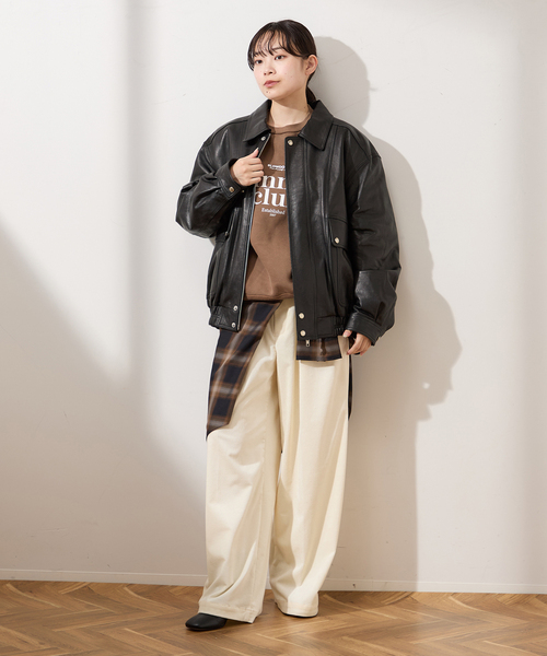 journal standard L'essage(ジャーナルスタンダードレサージュ)の「【DUNST/ダンスト】 UNISEX OVERSIZED VINTAGE LEATHER B(ライダースジャケット・レディース・ブラック・SMALL)」の2枚目の写真