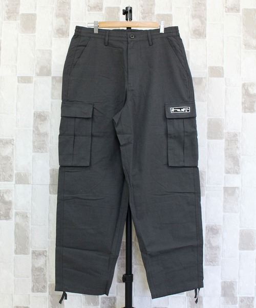 HUF（ハフ）の「ルーズフィット マテオ カーゴパンツ MATEO CARGO PANT（カーゴパンツ・メンズ・ブラック・XL/L/M）」の2枚目の写真