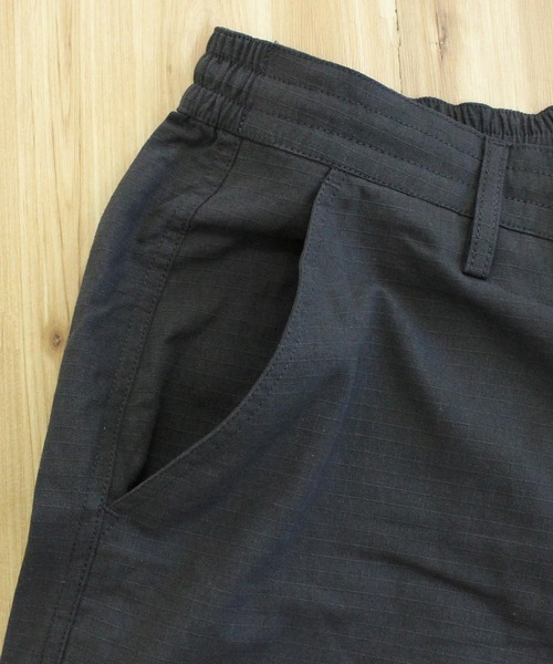 HUF（ハフ）の「ルーズフィット マテオ カーゴパンツ MATEO CARGO PANT（カーゴパンツ・メンズ・ブラック・XL/L/M）」の5枚目の写真