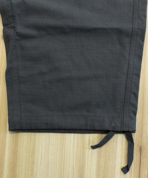 HUF（ハフ）の「ルーズフィット マテオ カーゴパンツ MATEO CARGO PANT（カーゴパンツ・メンズ・ブラック・XL/L/M）」の7枚目の写真