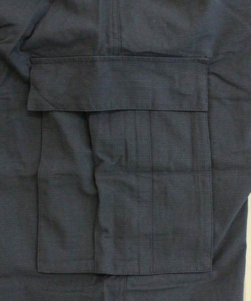 HUF（ハフ）の「ルーズフィット マテオ カーゴパンツ MATEO CARGO PANT（カーゴパンツ・メンズ・ブラック・XL/L/M）」の11枚目の写真