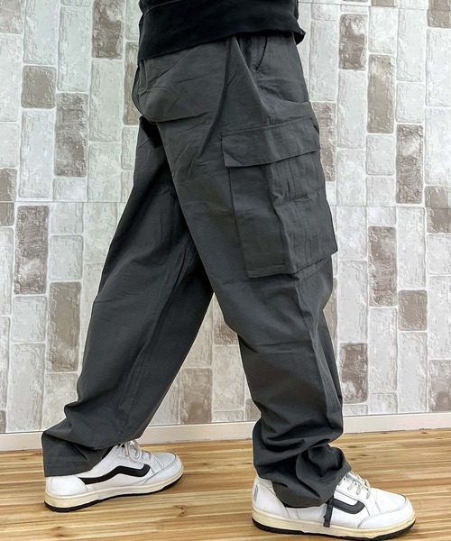 HUF（ハフ）の「ルーズフィット マテオ カーゴパンツ MATEO CARGO PANT（カーゴパンツ・メンズ・ブラック・XL/L/M）」の13枚目の写真