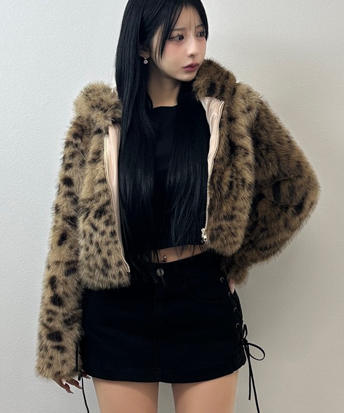 4color/【 トレンドのファージャケット 】フード付きファーボリューム