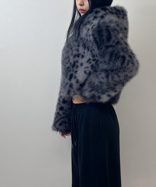 4color/【 トレンドのファージャケット 】フード付きファーボリューム