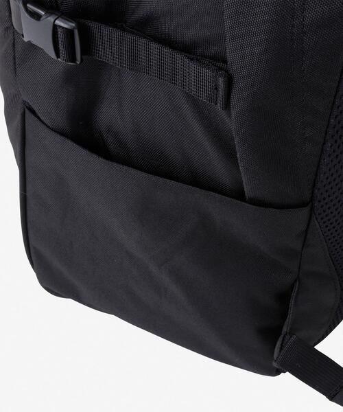THE NORTH FACE（ザノースフェイス）の「THE NORTH FACE　Boulder Daypack（バックパック/リュック・メンズ・ブラック/カーキ/グレー系その他・ONE）」の11枚目の写真