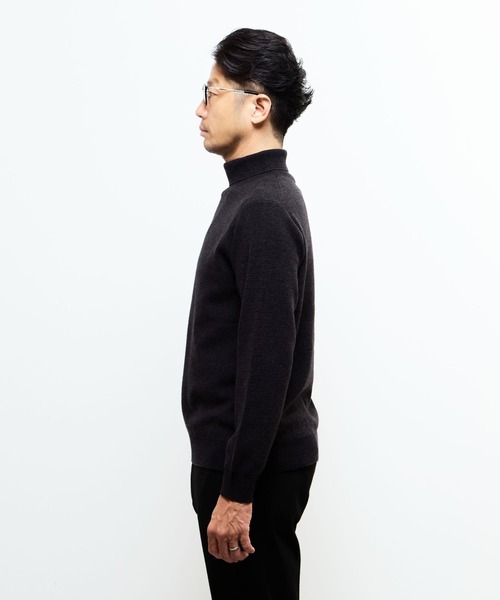 MEN'S MELROSE（メンズメルローズ）の「プレーティングカノコタートルネックニット | ウォッシャブル（ニット/セーター・メンズ・ブラック/ネイビー/ブラウン/グレー・2/4/3）」の6枚目の写真