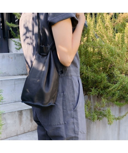 Esperanto(エスペラント)の「esperanto(エスペラント)/エスペラント定番巾着BAG(ショルダーバッグ・レディース・ブラック/グレー系/ブラウン系2・FREE)」の5枚目の写真