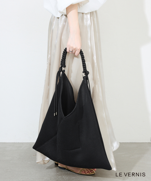 LE VERNIS（ル・ベルニ）の「《WEB限定/追加2》LE VERNIS パラコードハンドルメッシュバック 235-211505（ショルダーバッグ・レディース・ブラック・FREE）」の4枚目の写真