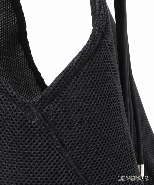 LE VERNIS（ル・ベルニ）の「《WEB限定/追加2》LE VERNIS パラコードハンドルメッシュバック 235-211505（ショルダーバッグ・レディース・ブラック・FREE）」の14枚目の写真