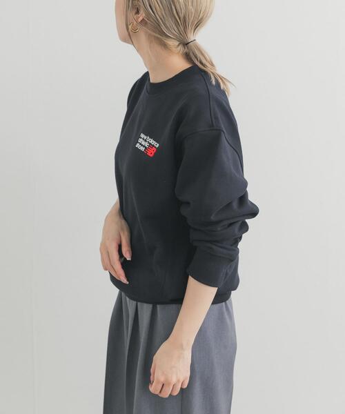 NEW BALANCE（ニューバランス）の「NEW BALANCE　Athletics プレミアムロゴスウェット（スウェット・レディース・ライトグレー/アイボリー/ブラック・SMALL）」の7枚目の写真