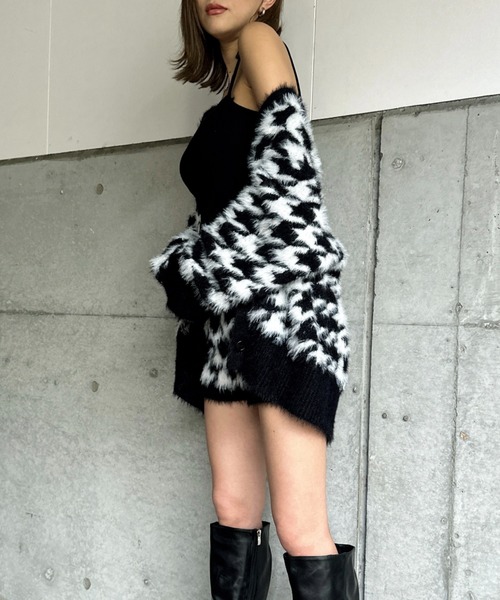 EGOIST（エゴイスト）の「千鳥柄シャギーニットカーディガン（カーディガン/ボレロ・レディース・ベージュ/ブラック・FREE）」の13枚目の写真