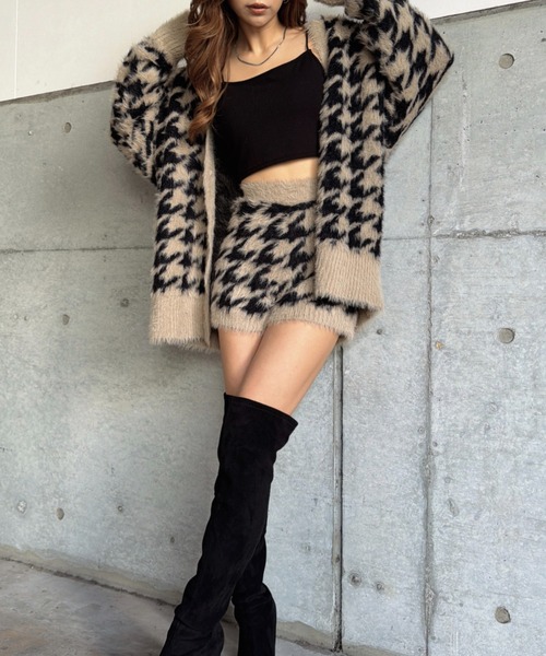 EGOIST（エゴイスト）の「千鳥柄シャギーニットカーディガン（カーディガン/ボレロ・レディース・ベージュ/ブラック・FREE）」の20枚目の写真