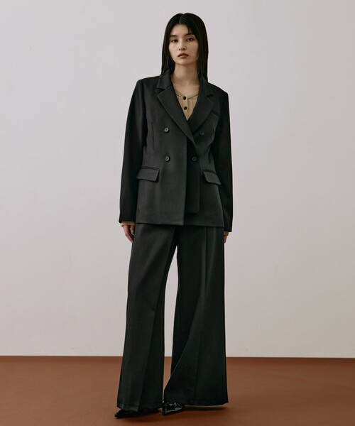 UNITED TOKYO（ユナイテッドトウキョウ）の「HAKAMAアシメジャケット｜セットアップ/オフィスカジュアル/オケージョン/秋服/冬服（テーラードジャケット・レディース・ブラック/ベージュ・1/2）」の18枚目の写真