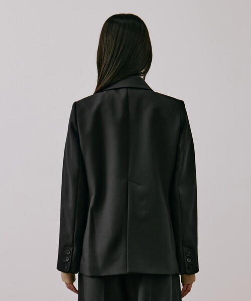 UNITED TOKYO（ユナイテッドトウキョウ）の「HAKAMAアシメジャケット｜セットアップ/オフィスカジュアル/オケージョン/秋服/冬服（テーラードジャケット・レディース・ブラック/ベージュ・1/2）」の21枚目の写真