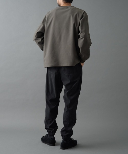 COLONY 2139（コロニートゥーワンスリーナイン）の「ストレッチコールジョガーパンツ（その他パンツ・メンズ・ブラック/グレイッシュベージュ・MEDIUM/LARGE）」の13枚目の写真