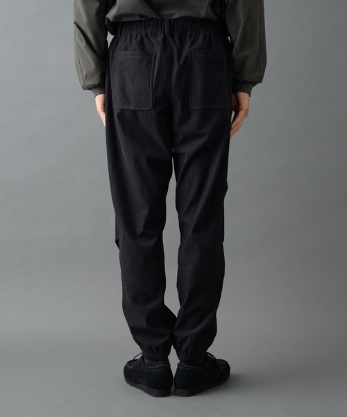 COLONY 2139（コロニートゥーワンスリーナイン）の「ストレッチコールジョガーパンツ（その他パンツ・メンズ・ブラック/グレイッシュベージュ・MEDIUM/LARGE）」の21枚目の写真