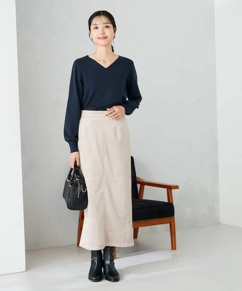 a.v.v（アーヴェヴェ）の「【洗える】Vネック美ラクるパフスリーブニット【WEB限定】（ニット/セーター・レディース・ピンク/ネイビー/ライラック/チャコールグレー・40/42/38/34/36）」の18枚目の写真