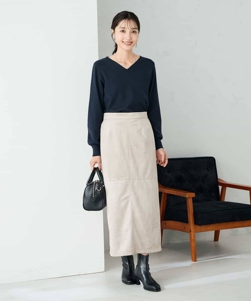 a.v.v（アーヴェヴェ）の「【洗える】Vネック美ラクるパフスリーブニット【WEB限定】（ニット/セーター・レディース・ピンク/ネイビー/ライラック/チャコールグレー・40/42/38/34/36）」の21枚目の写真