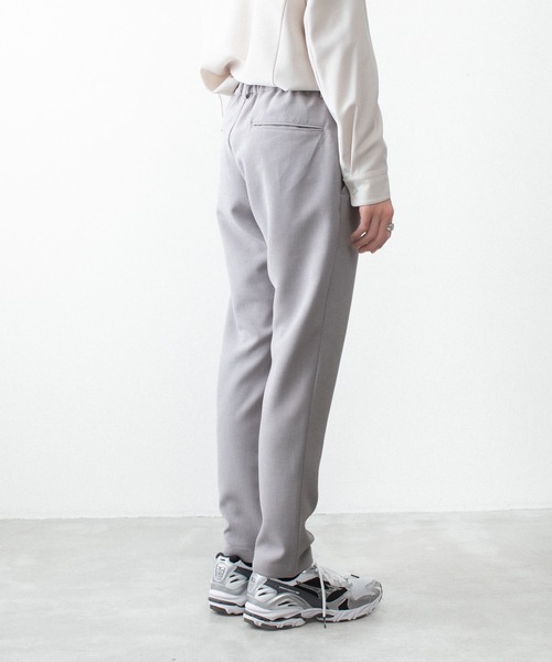 ATTACHMENT(アタッチメント)の「PEストレッチ ダブルクロス レギュラーフィット イージートラウザーズ / PE STRETCH DOUBLE CLOTH REGULAR FIT EASY TROUSERS(スラックス・メンズ・ダークブラウン/ライトグレー/ブラック・3/2/1)」の7枚目の写真