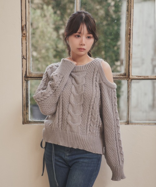 M DOLLY(エムドリー)の「open shoulder viola knit tops/オープンショルダーヴィオラニットトップス(ニット/セーター・レディース・グレー/ブラック/アイボリー・FREE)」の13枚目の写真