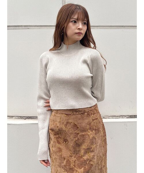 MURUA(ムルーア)の「バイカラーラメクロップドニット(ニット/セーター・レディース・ブラック/ブルー/ボルドー/アイボリー・FREE)」の15枚目の写真