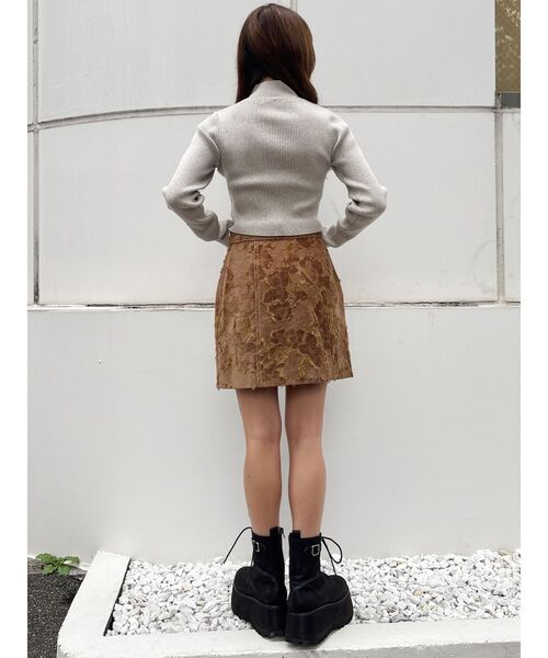 MURUA(ムルーア)の「バイカラーラメクロップドニット(ニット/セーター・レディース・ブラック/ブルー/ボルドー/アイボリー・FREE)」の18枚目の写真