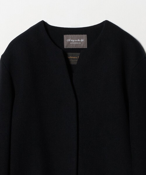 A DAY IN THE LIFE UNITED ARROWS(アデイインザライフユナイテッドアローズ)の「キーネック ショートコート <A DAY IN THE LIFE>(ノーカラーコート・レディース・ロイヤルブルー/オフホワイト/ブラック・FREE)」の18枚目の写真