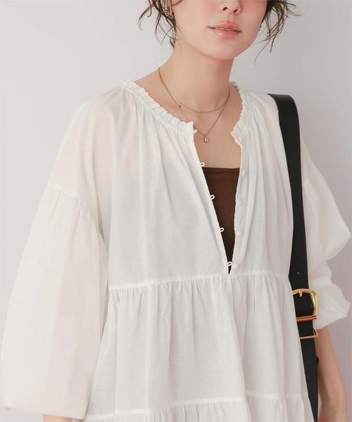 titivate（ティティベイト）の「コットンボイルティアードチュニック/トップス（シャツ/ブラウス・レディース・オフホワイト/ライトピンク/ライトブルー/グレイッシュベージュ/ブラック・FREE）」の11枚目の写真