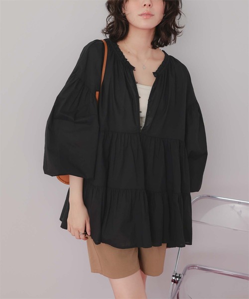 titivate（ティティベイト）の「コットンボイルティアードチュニック/トップス（シャツ/ブラウス・レディース・オフホワイト/ライトピンク/ライトブルー/グレイッシュベージュ/ブラック・FREE）」の13枚目の写真