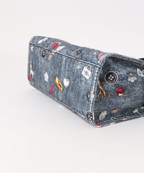 MARC JACOBS（マークジェイコブス）の「TROMPE LOEIL TRINKET CANVAS