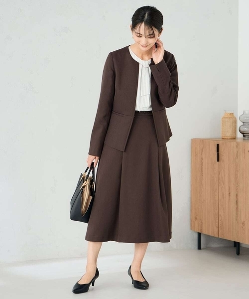 a.v.v（アーヴェヴェ）の「【洗える/イージーケア/ストレッチ】パウダーツイルフレアスカート（スカート・レディース・ブラック/ブラウン・36/40/38）」の10枚目の写真