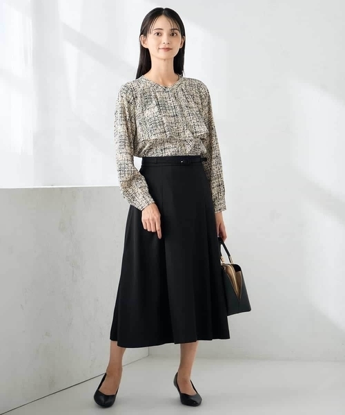 a.v.v（アーヴェヴェ）の「【洗える/イージーケア/ストレッチ】パウダーツイルフレアスカート（スカート・レディース・ブラック/ブラウン・36/40/38）」の15枚目の写真