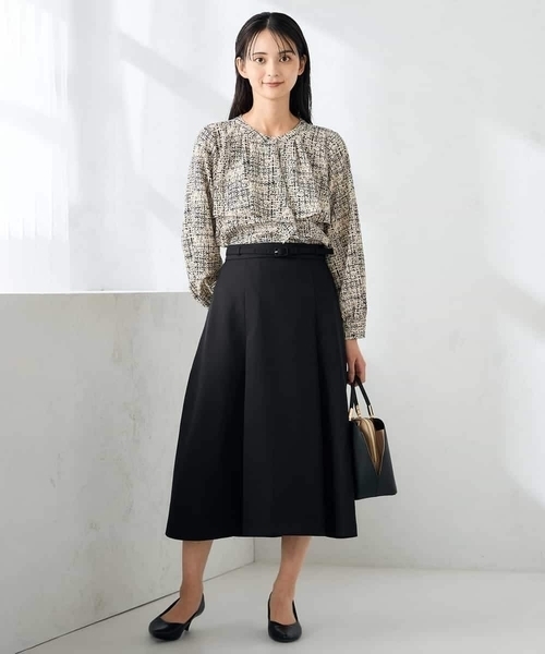 a.v.v（アーヴェヴェ）の「【洗える/イージーケア/ストレッチ】パウダーツイルフレアスカート（スカート・レディース・ブラック/ブラウン・36/40/38）」の18枚目の写真