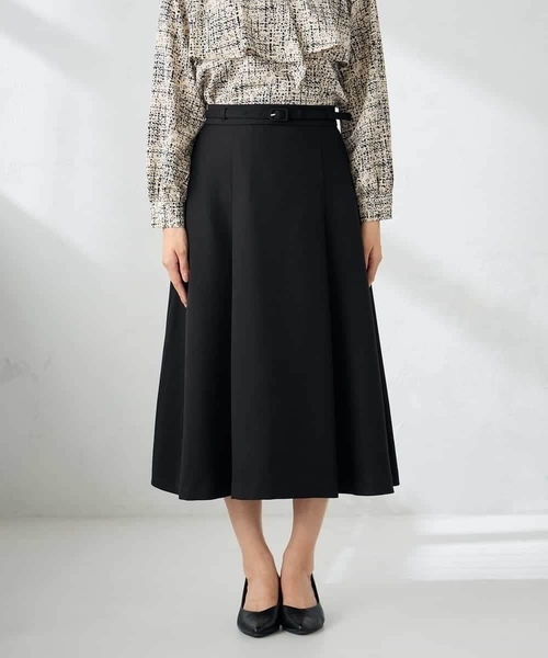 a.v.v（アーヴェヴェ）の「【洗える/イージーケア/ストレッチ】パウダーツイルフレアスカート（スカート・レディース・ブラック/ブラウン・36/40/38）」の22枚目の写真