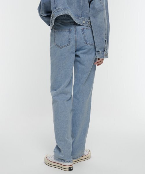 MUSINSA STANDARD WOMAN（ムシンサスタンダードウーマン）の「ウィメンズストレートデニムパンツ[ライトインディゴ]（デニムパンツ・レディース・その他・32/30/23/24/25/26/27/28/29）」の13枚目の写真