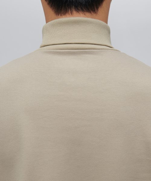 MUSINSA STANDARD（ムシンサスタンダード）の「ポンテタートルネック長袖Tシャツ[ベージュ]（Tシャツ/カットソー・メンズ・その他・SMALL/MEDIUM/LARGE/X-LARGE/XX-LARGE）」の4枚目の写真